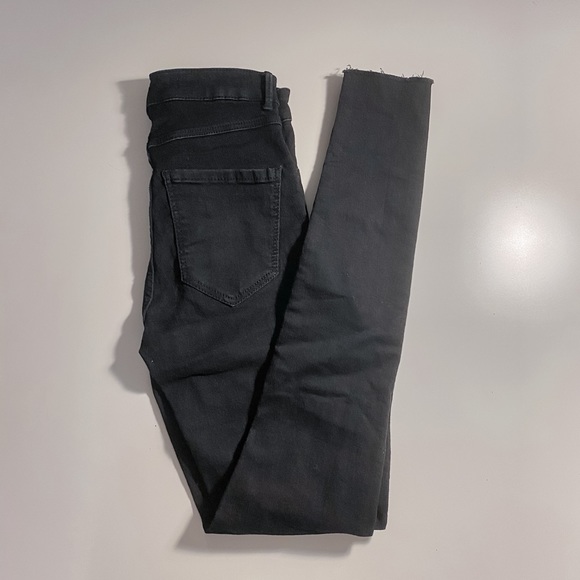 Black Zara Hi-Rise Skinny Jeans - Picture 1 of 8